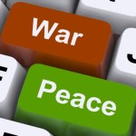 Кнопки мир и война